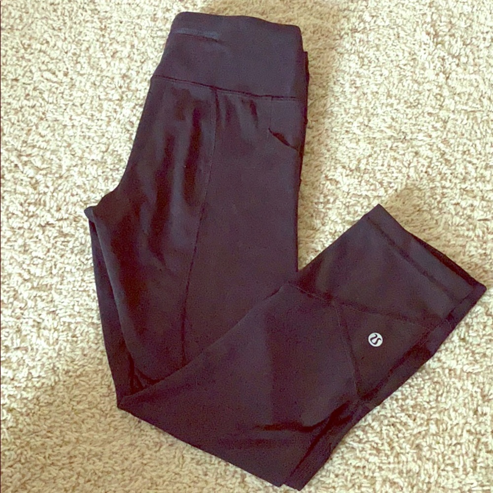 Lululemon crop legging size 4